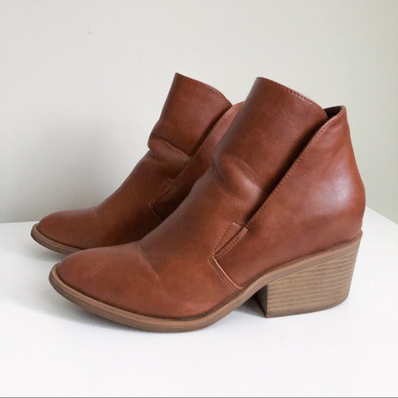 Apt 9 Block Heel Booties - Picture 2 of 7